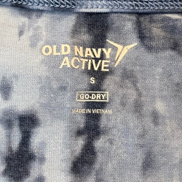 Old Navy Active Tank - Picture 6 of 7
